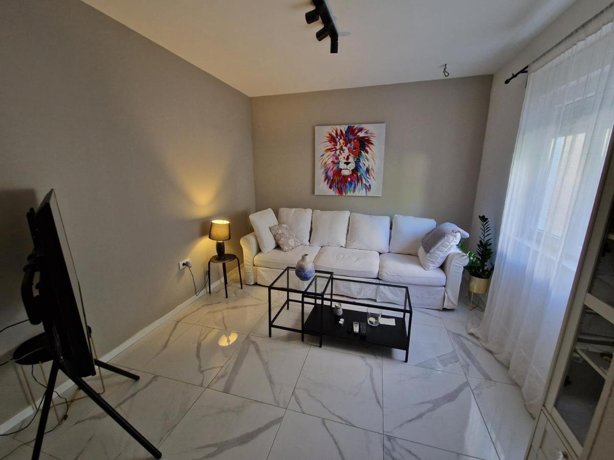 Old Apartament